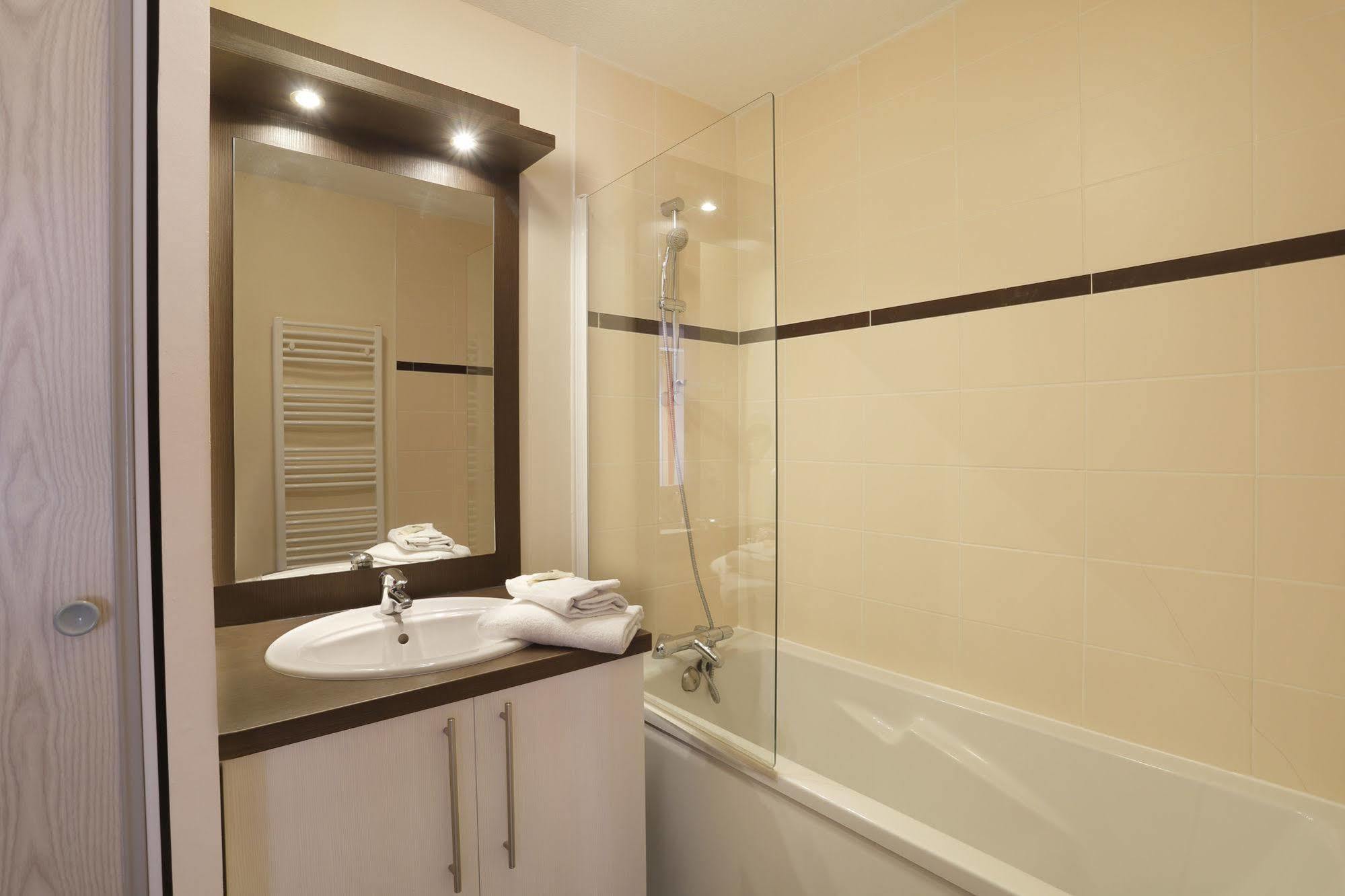 Holiday park Nemea Les Roches 3*