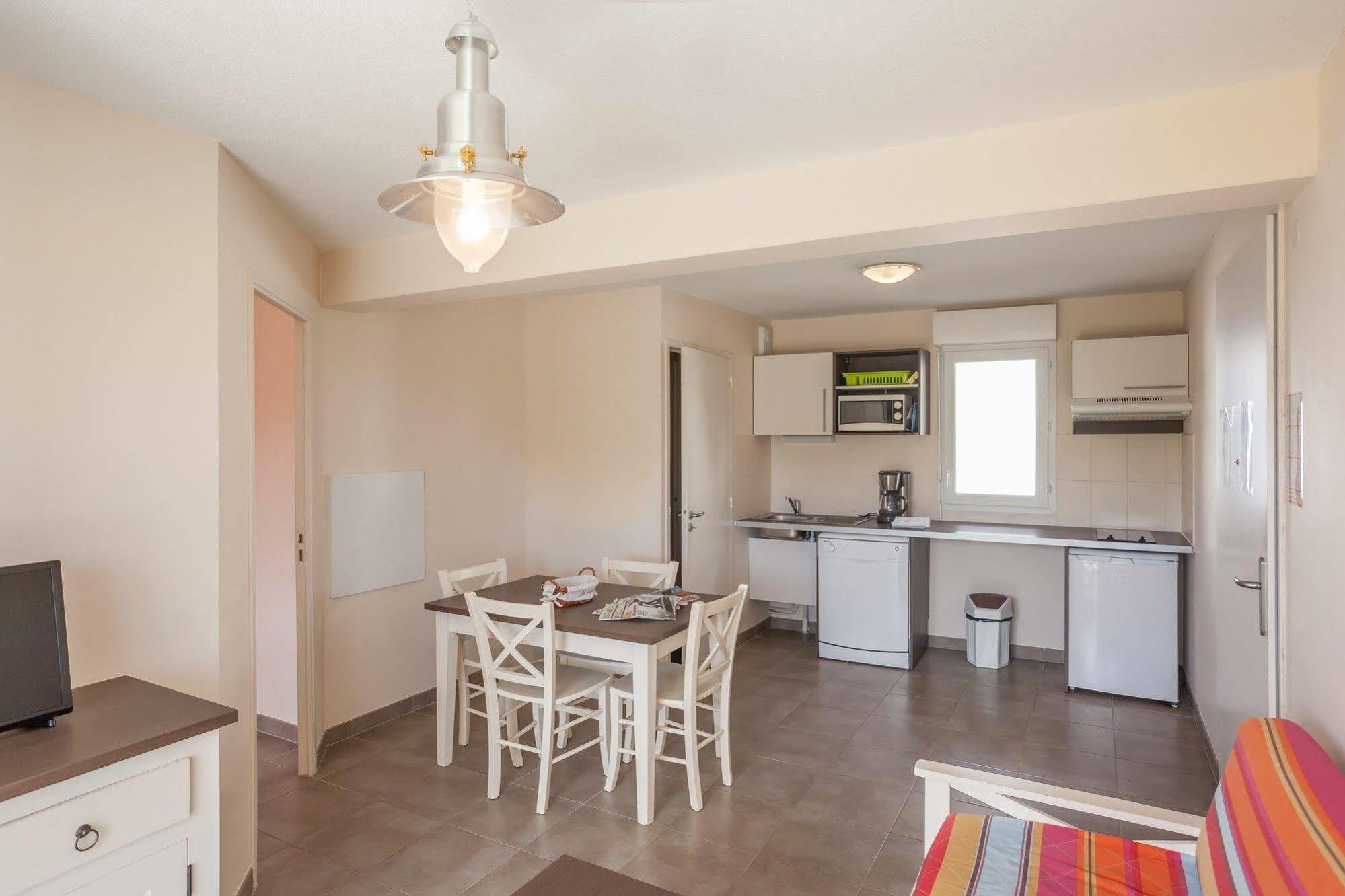 Holiday park Nemea Les Roches 3*